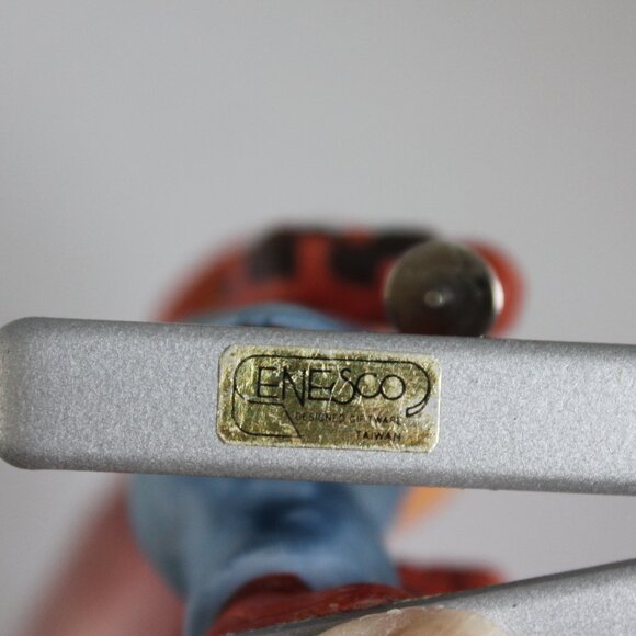 Enesco COUNTRY COUSINS GIRL SKIER Katie Katy 4" Porcelain Figurine Metal Skis - Picture 8 of 8